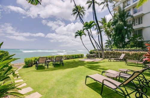 Diamond Head - Kapahulu - St. Louis Condo | @ Marbella Lane - Breezy Studio@Diamond Head Beach Hotel