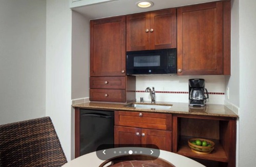 Lihue Condo | Marriott Kauai Beach Club Parlor Suite-Garden View