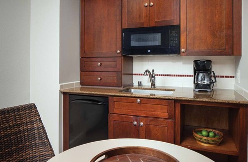 Lihue Condo | Marriott's Kaua‘i Beach Club | Four Parlor Suites