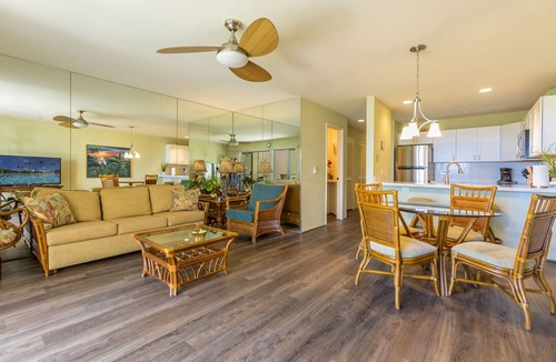 Kihei Condo | Maui Kamaole #G-107 Gorgeous Ocean View, Full AC, Wifi, Hot Tub, Near Beach
