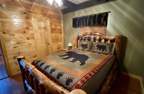 Chalet Village Cabin | Million Dollar View a 4 bedroom cabin near Downtown Gatlinburg, Tennessee.