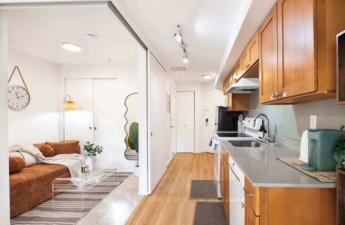 Belltown Apartment | Modern 99WS DT Studio, Space Needle & Lumen Field