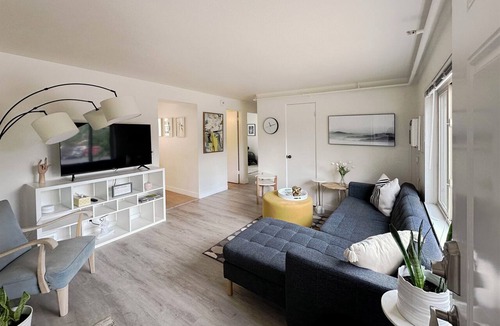 Central Boulder Apartment | Modern Monthly Boulder Retreat