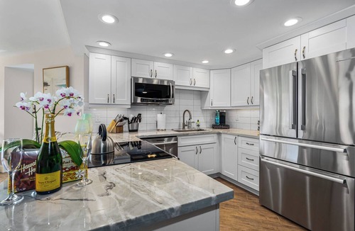 Kihei Condo | Modern & Polished Oceanfront Vistas