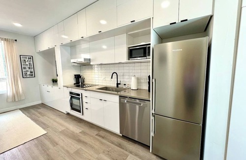 City Park West Apartment | Modern Uptown Studio Near Downtown!