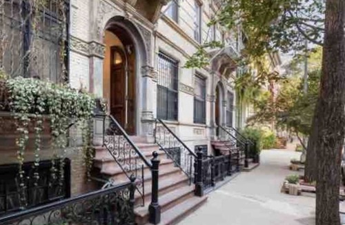 East Village Apartment | Modern & Zen One Bedroom In The Heart of East Village