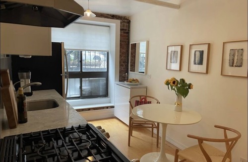 East Village Apartment | Modern & Zen One Bedroom In The Heart of East Village