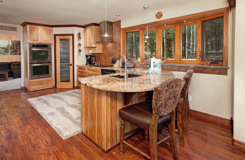 Three Peaks House | Mountain Home with Private Hot Tub
