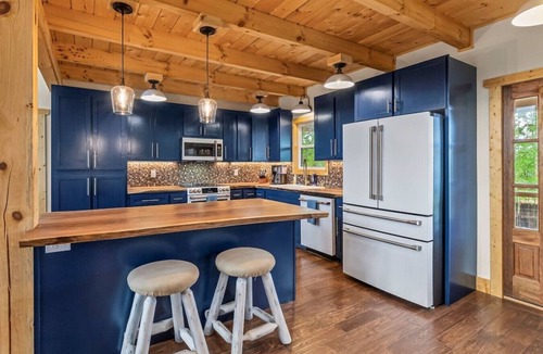 Morganton House | Mountain Jam