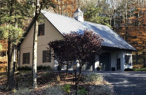 Eagles Mere House | Mountain Modern - Unique and Hip Living Space