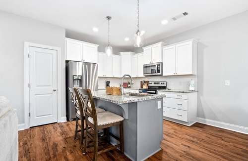 Auburn House | NEW Auburn townhome perfect for families! 3/3.5