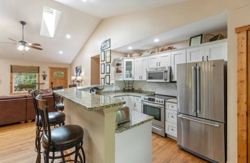 Highlands House | NEW HOT TUB! Cozy, convenient mountain retreat between Highlands and Cashiers!