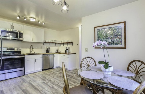 Princeville House | NEW LISTING! 2 bedroom/1bath Hale Honu with Jungle Views!