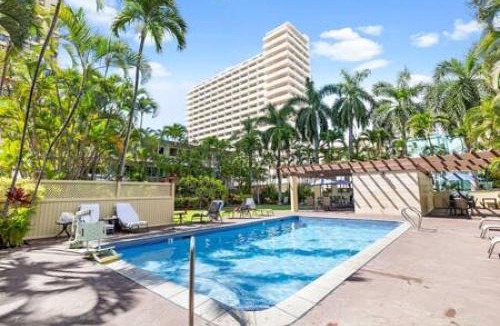 Waikiki House | NEW Stunning 1400 sq ft 2B2B w 3 Lanais