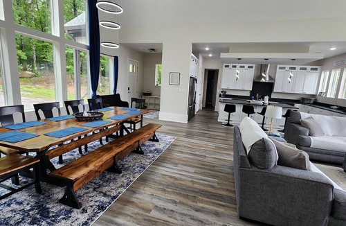 Little Kowaliga House | Newly Built Retreat at Lake Martin, Hosting up to 15, on a quiet cove