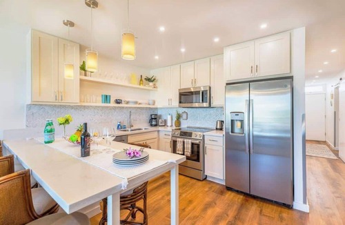 Kuau Apartment | North Shore retreat w/lanai & beach access