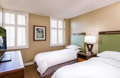 Waikiki Resort | Oahu Resort 2 Bedroom Villa Sleeps 6