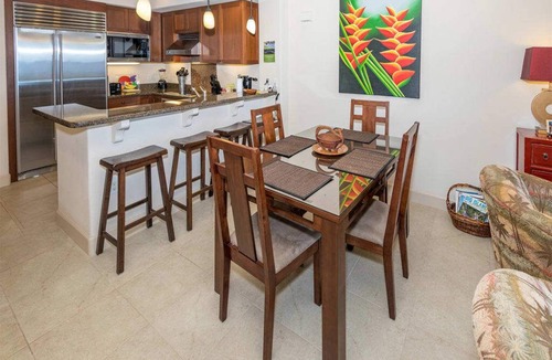 Waikoloa Condo | Ocean’s Edge! Lanai, Kitchen, WiFi, Flat Screen, A/C+Laundry–Hali`i Kai Waikoloa 13B