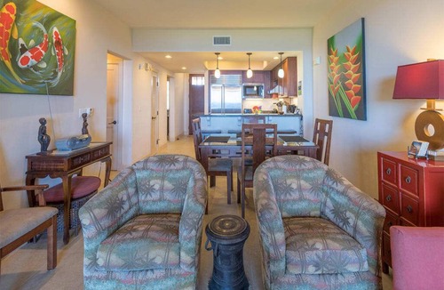 Waikoloa Condo | Ocean’s Edge! Lanai, Kitchen, WiFi, Flat Screen, A/C+Laundry–Hali`i Kai Waikoloa 13B