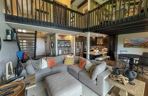 Princeville House | Ocean view 7 bedrooms for 14 above famous Anini Beach!
