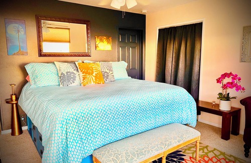 Holualoa House | Ocean View - King BednSelf Checkin-Out - Private Entry and Lanai