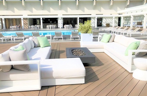 Ala Moana Condo | Ocean View Studio | King Bed | Ala Moana Hotel | Walk to Beach & Shopping