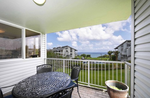 Princeville Condo | Ocean Views! Pickelball Cliffside Yoga