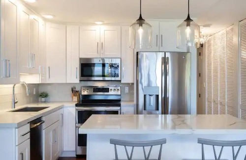 Kihei Apartment | OceanFront in the heart of Kihei