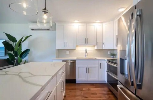 Kihei Apartment | OceanFront in the heart of Kihei