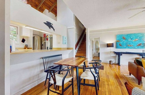 Maunaloa House | Oceanfront Molokai Condo with Lanai, Pool & Beach Access