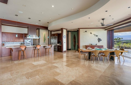 Waikoloa House | Oceanfront Pacific Sunset Villa: Pool, Hot Tub, Theater