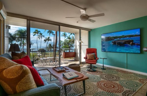 Kihei Condo | Oceanfront Views, Heart of Kihei - Full air condition, washer-dryer, 85-inch TV