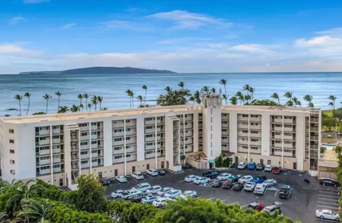 Kihei Condo | Oceanfront Views, Heart of Kihei - Full air condition, washer-dryer, 85-inch TV