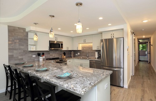 Kihei Condo | Oceanview, pickle ball, super clean Kamaole Sands