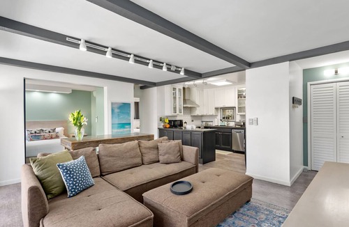 Waikiki Apartment | Oh-So-Close to Waikiki Beach Condo