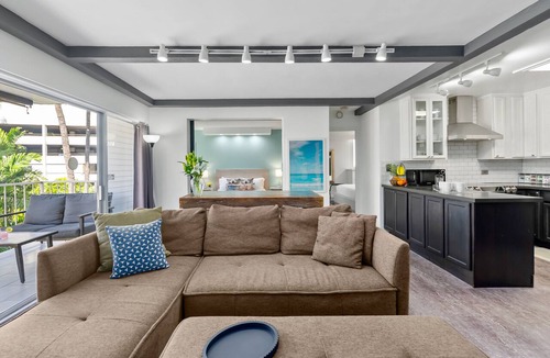 Waikiki Apartment | Oh-So-Close to Waikiki Beach Condo