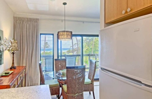 Lihue Condo | Pacific Views w/Private Lanai – Kaha Lani 208
