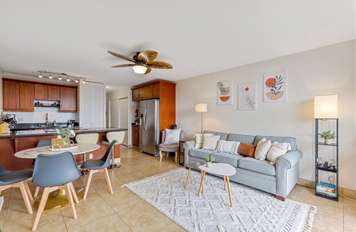 Kihei Condo | Partial Ocean View King Condo at Maui Vista Kihei
