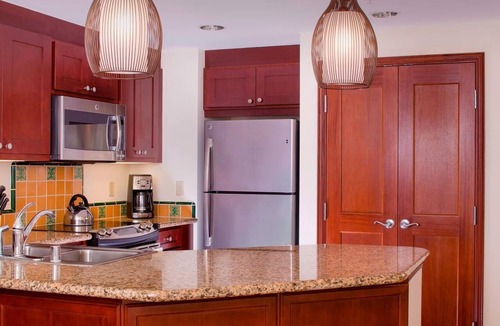 Ko Olina Resort | Penthouse, Ocean View, Marriott Ko 'Olina Beach Resort; Dec 26 - Jan 2 only