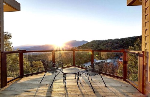 Chalet Village Cottage | Picturesque Cottage Retreat with a Private Hot Tub near Gatlinburg, Tennessee