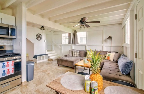 Hilo House | Pineapple Loft - Downtown Hilo wAC