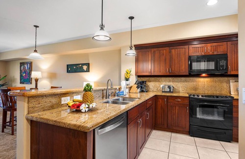Waikoloa Condo | Pool, Gym, Views and More from this Prime Location