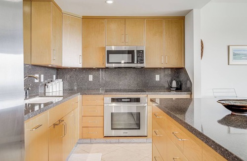 Wailea Condo | Premium Oceanfront Makena Surf #F-102 with Central AC & Island Views