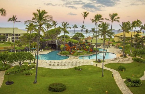 Hanamaulu House | Prime Location! 4 Comfortable Units, Outdoor Pool, Minutes to Lydgate State Park