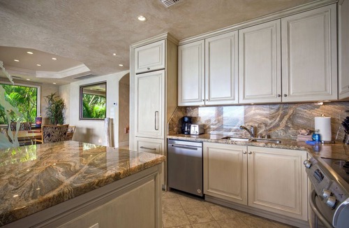 Wailea Condo | Prime Oceanfront Location – Beautiful Makena Surf #B-208 with Panoramic Views