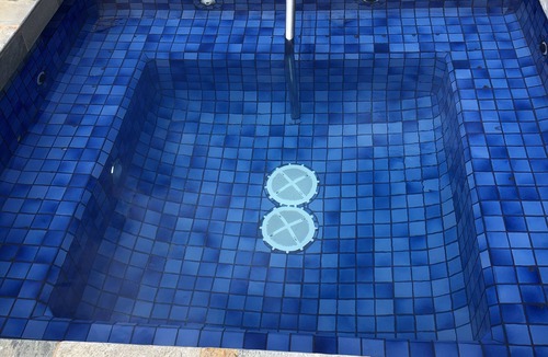 Princeville Condo | Princeville Delight! COLD A/C, Sleeps 4, Pool & Jacuzzi, Private Lanai & Space
