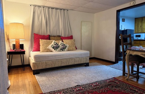 Vestal House | Private 2BR Carriage House near BU campus, Free Charging