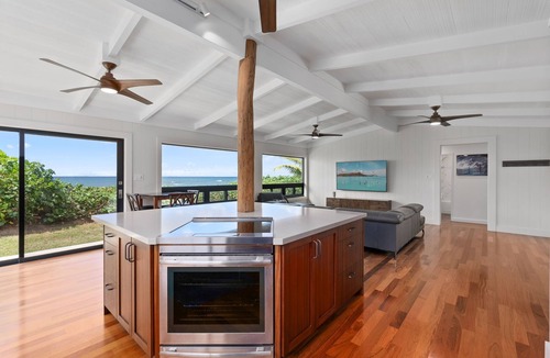 Mokuleia House | Private Oceanfront Luxury on Oahu’s North Shore