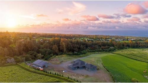 Kapaau House | Private Oceanview Farmstay Stargate Farm