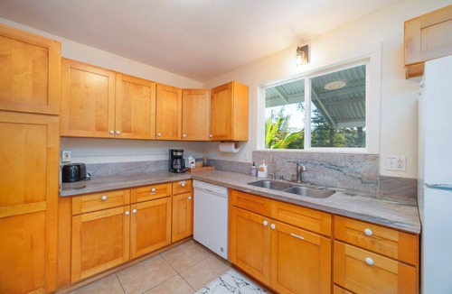 Kapoho House | Private Pool Hot Tub 4BR Rainforest Retreat